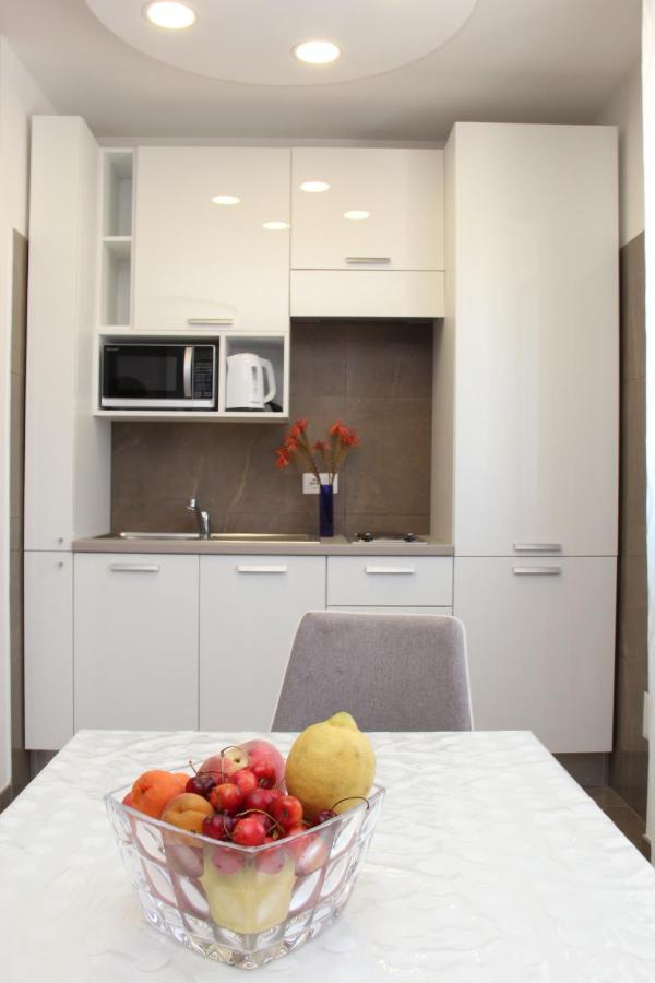 Mondo Suites Apartments Неаполь Екстер'єр фото