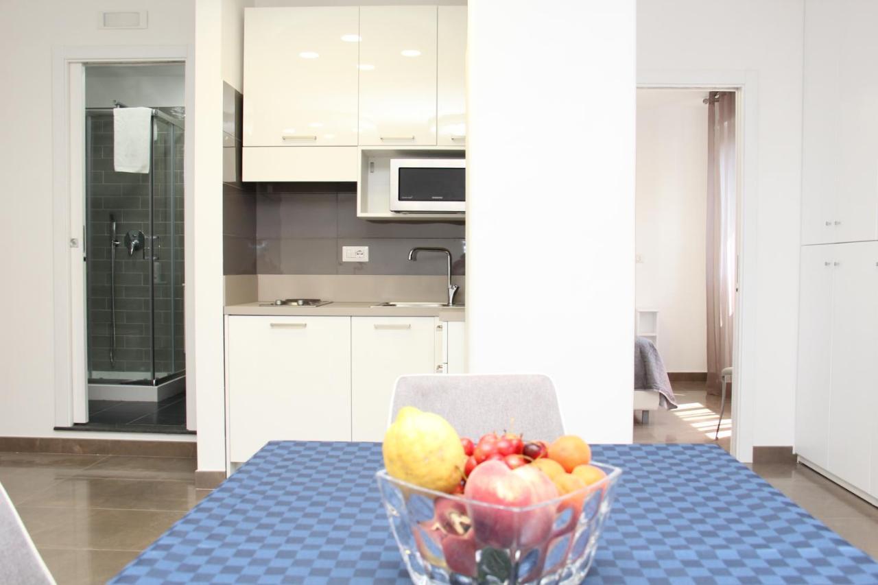 Mondo Suites Apartments Неаполь Екстер'єр фото
