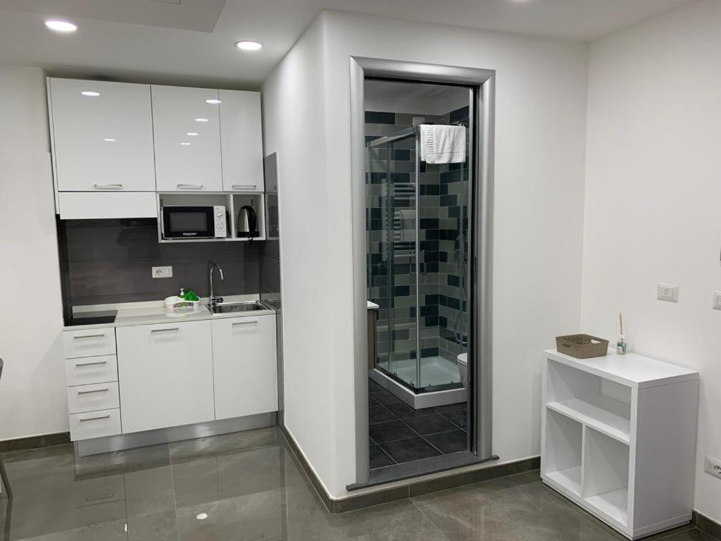 Mondo Suites Apartments Неаполь Екстер'єр фото