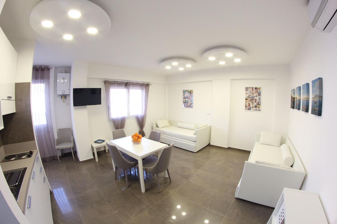 Mondo Suites Apartments Неаполь Екстер'єр фото
