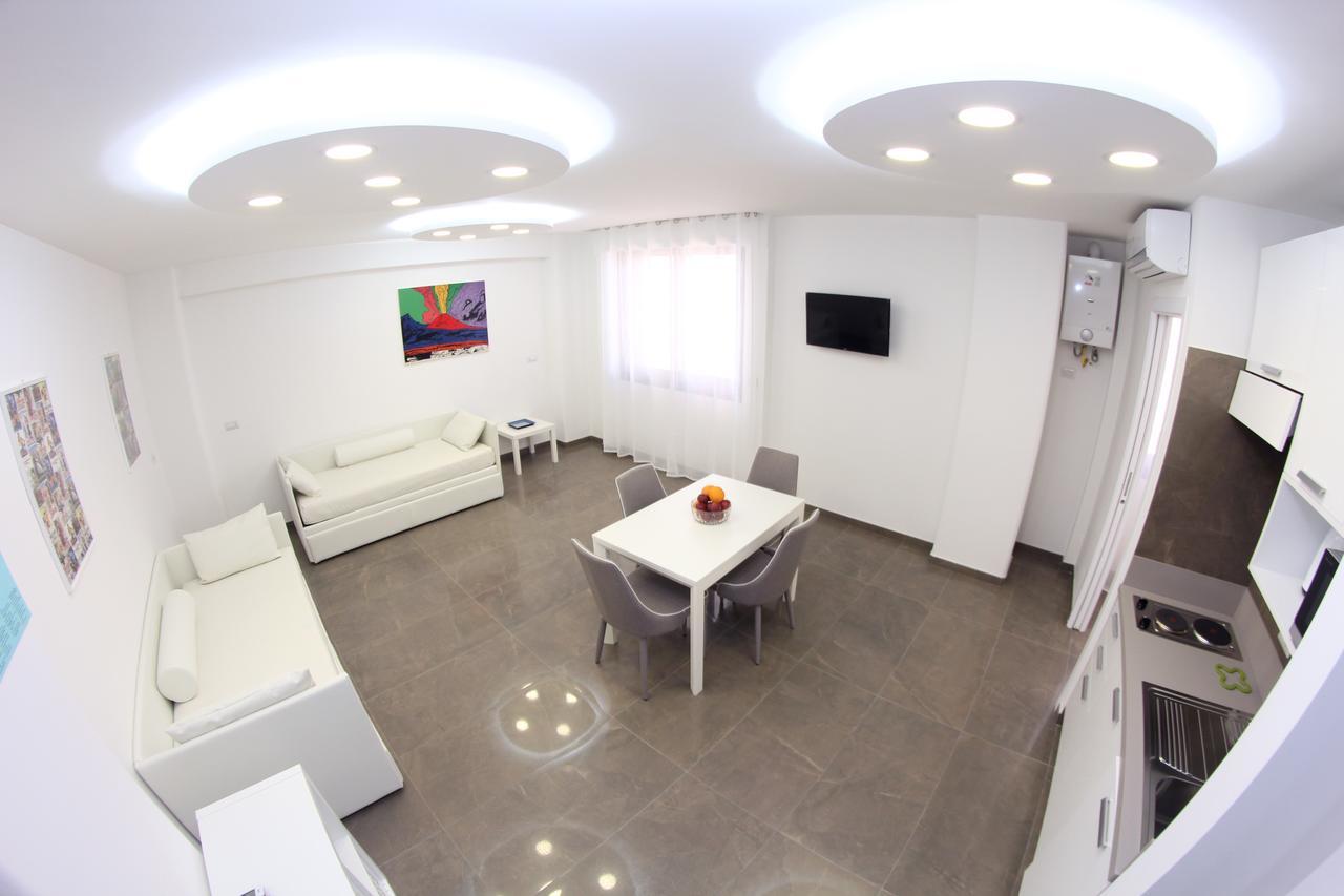 Mondo Suites Apartments Неаполь Екстер'єр фото