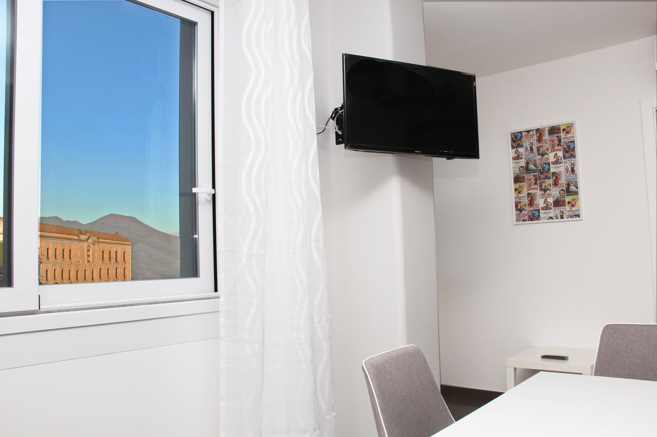 Mondo Suites Apartments Неаполь Екстер'єр фото